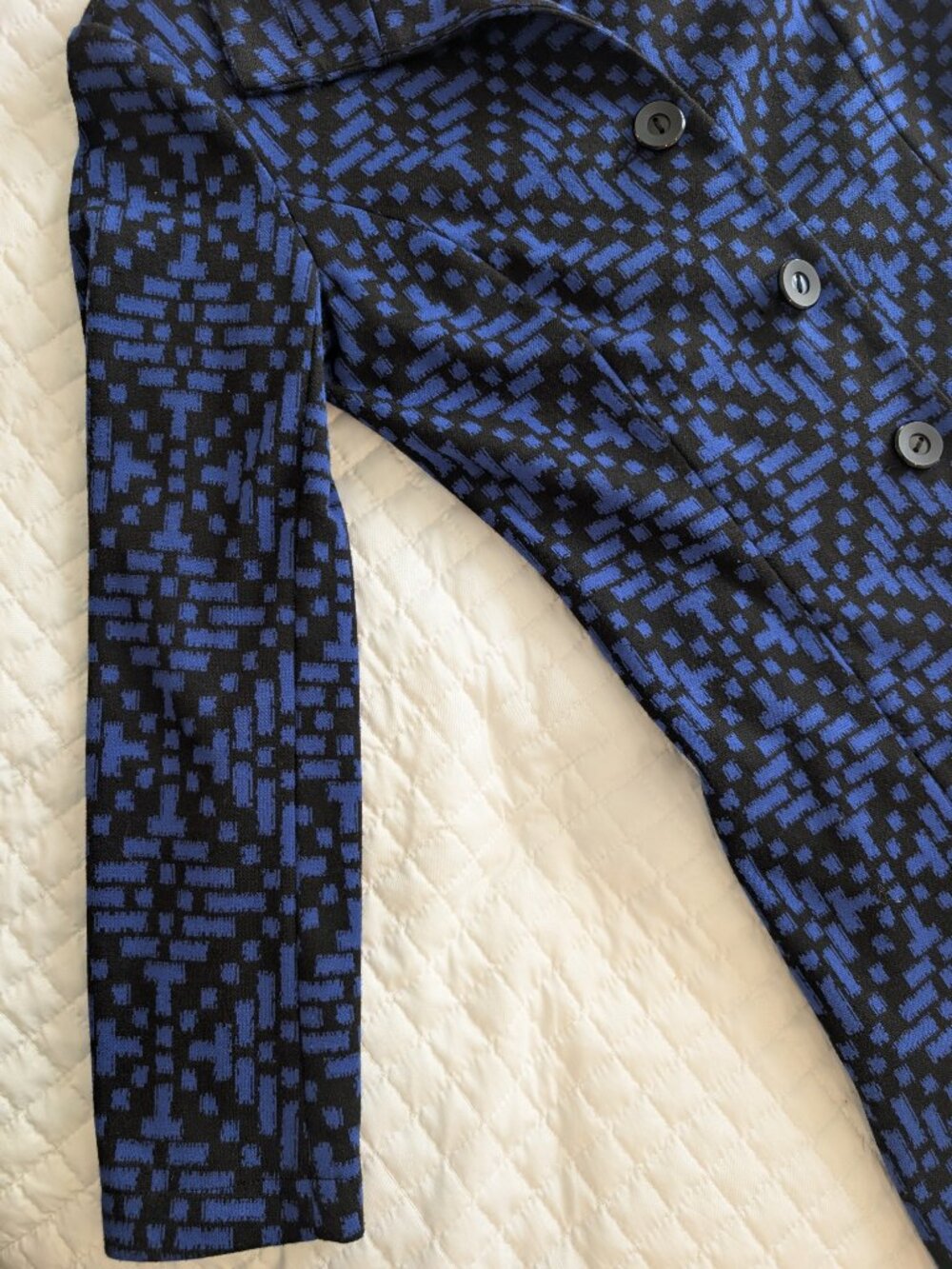 SÃO PAULO 2-Pc Knit Jacket & Matching Silk Scarf Set - 36 - Picture 3 of 13